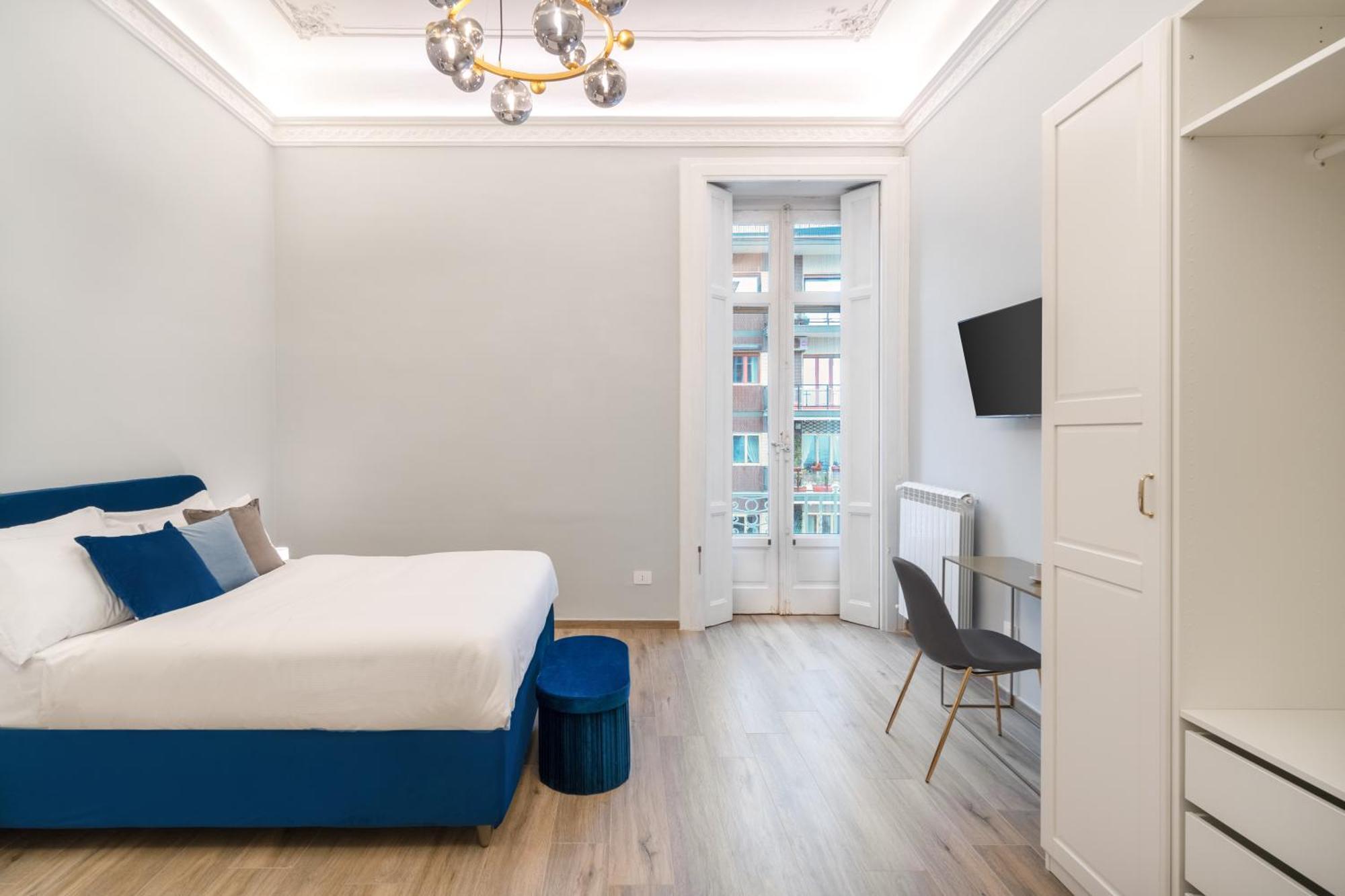 Palazzo Galeoni Luxury Suites Salerno Exterior photo